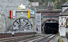 Das Nordportal des Neuen Kaiser-Wilhelm-Tunnels; Aufnahme: Rainer Pellenz